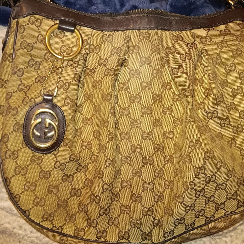 "Authentic" Gucci Canvas Beige/Brown GG Canvas and Leather Medium Sukey Hobo